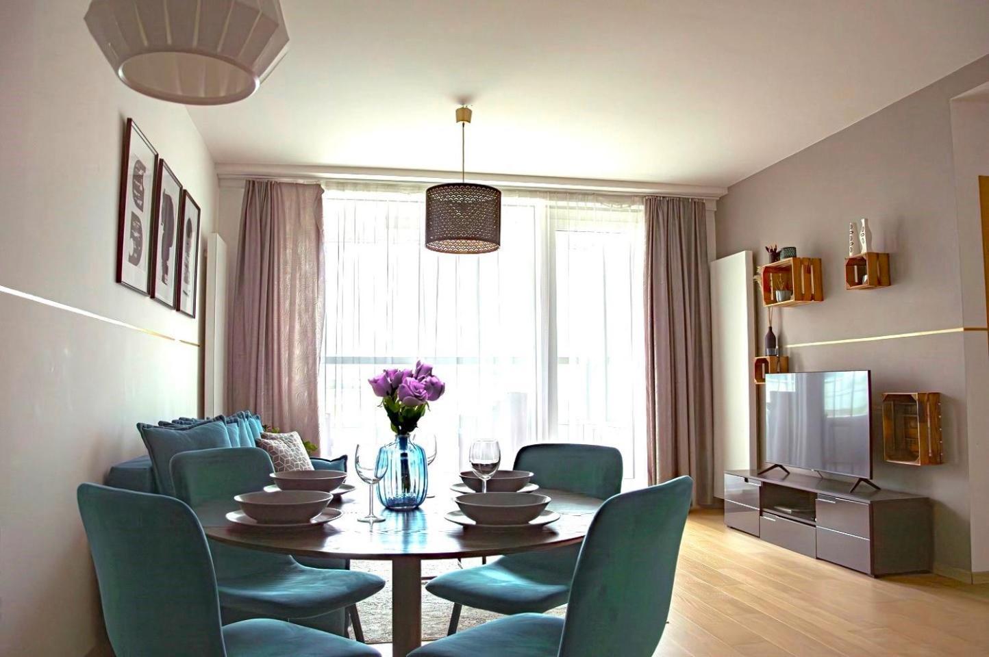 Апартаменти Stylish Getaway In Prime Bratislava Location - By The Danube And Old Town Екстер'єр фото